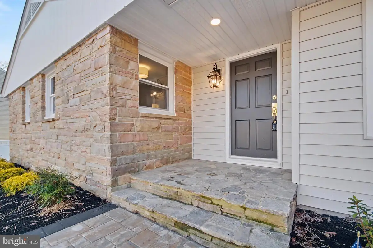 123 Spruce Ln, Annapolis, MD 21403 - Image #1