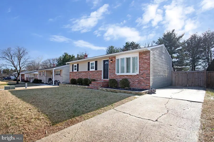 223 Allwood Dr, Glen Burnie, MD 21061 - Image #2