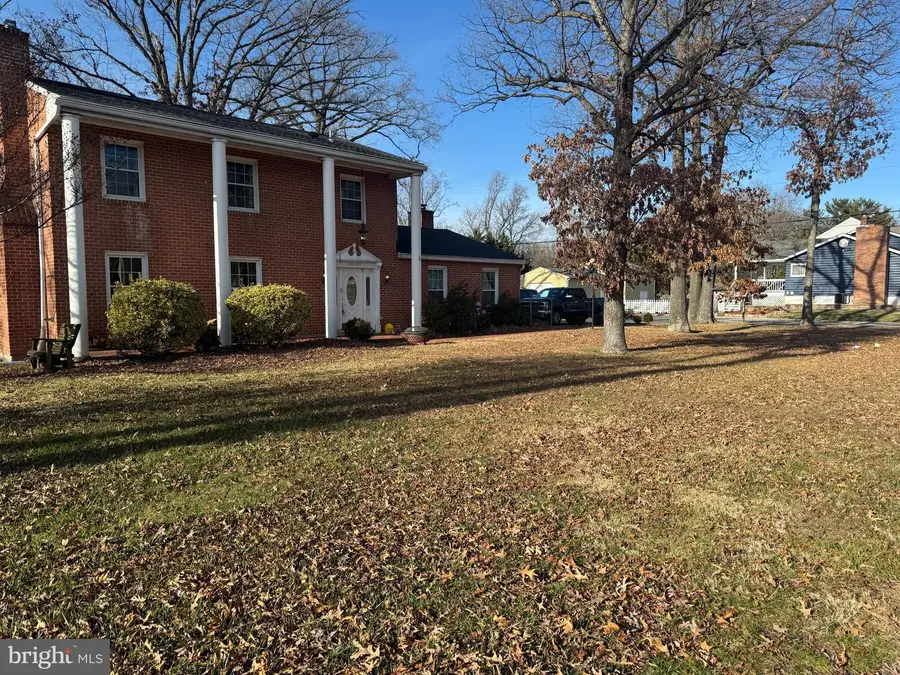 8046 Jumpers Hole Rd, Pasadena, MD 21122 - Image #2