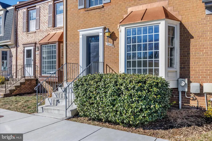 1254 Masters Dr, Arnold, MD 21012 - Image #2