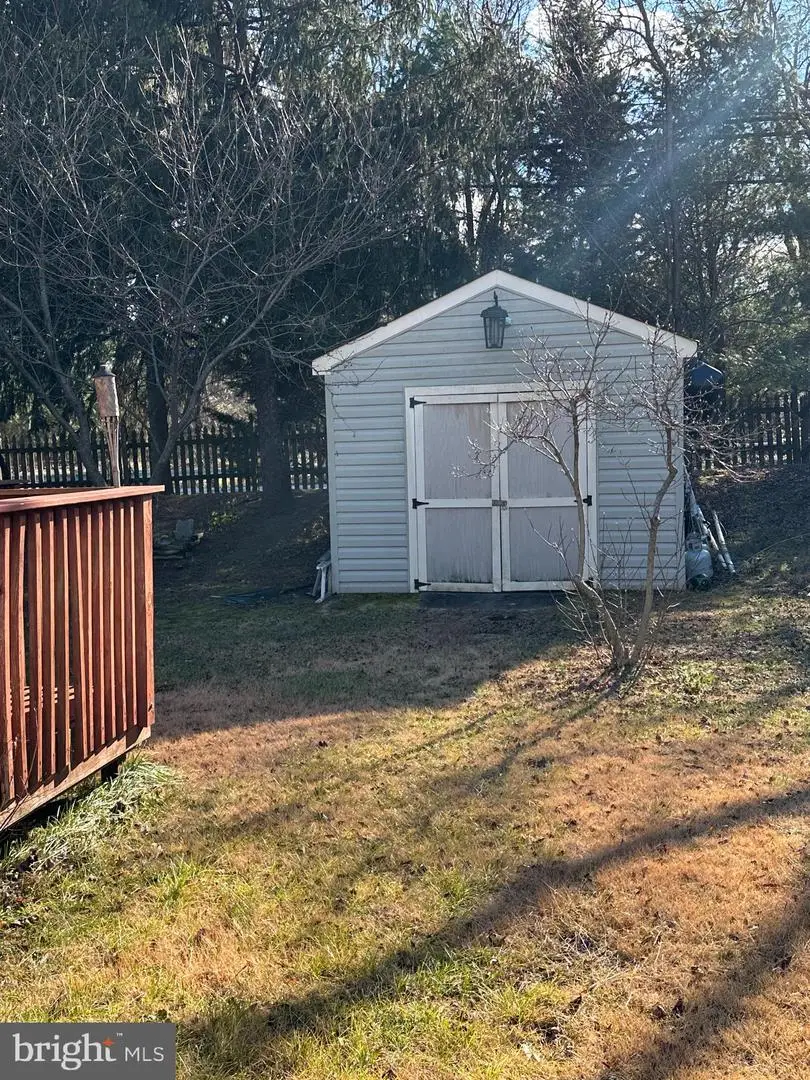 8129 Mountain View Cir, Pasadena, MD 21122 - Image #2