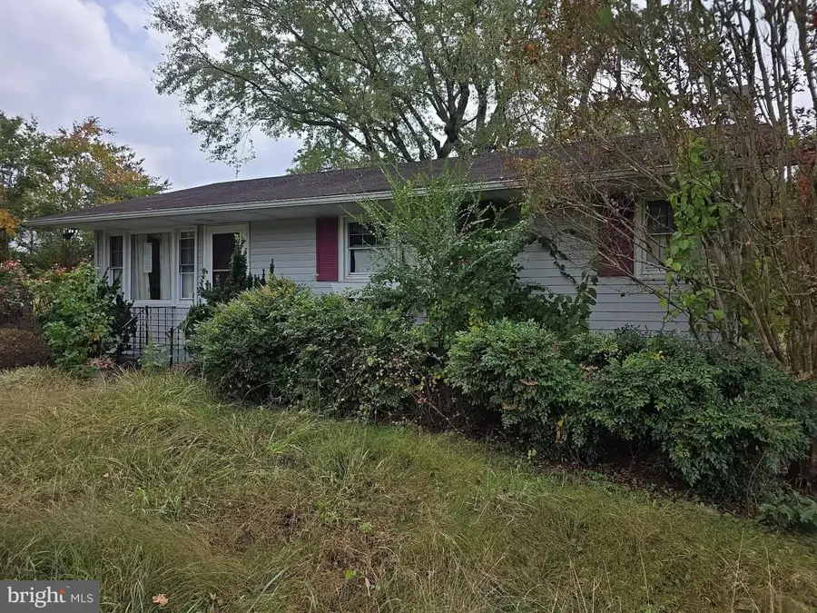 6125 Fishers Station Rd, Lothian, MD 20711 - #2