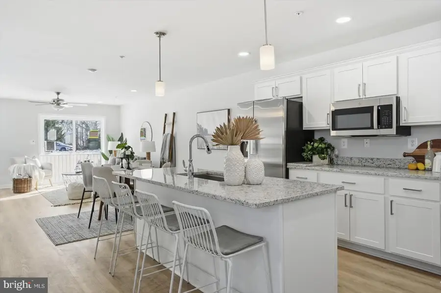 715 Hammonds Ln, Baltimore, MD 21225 - Image #3