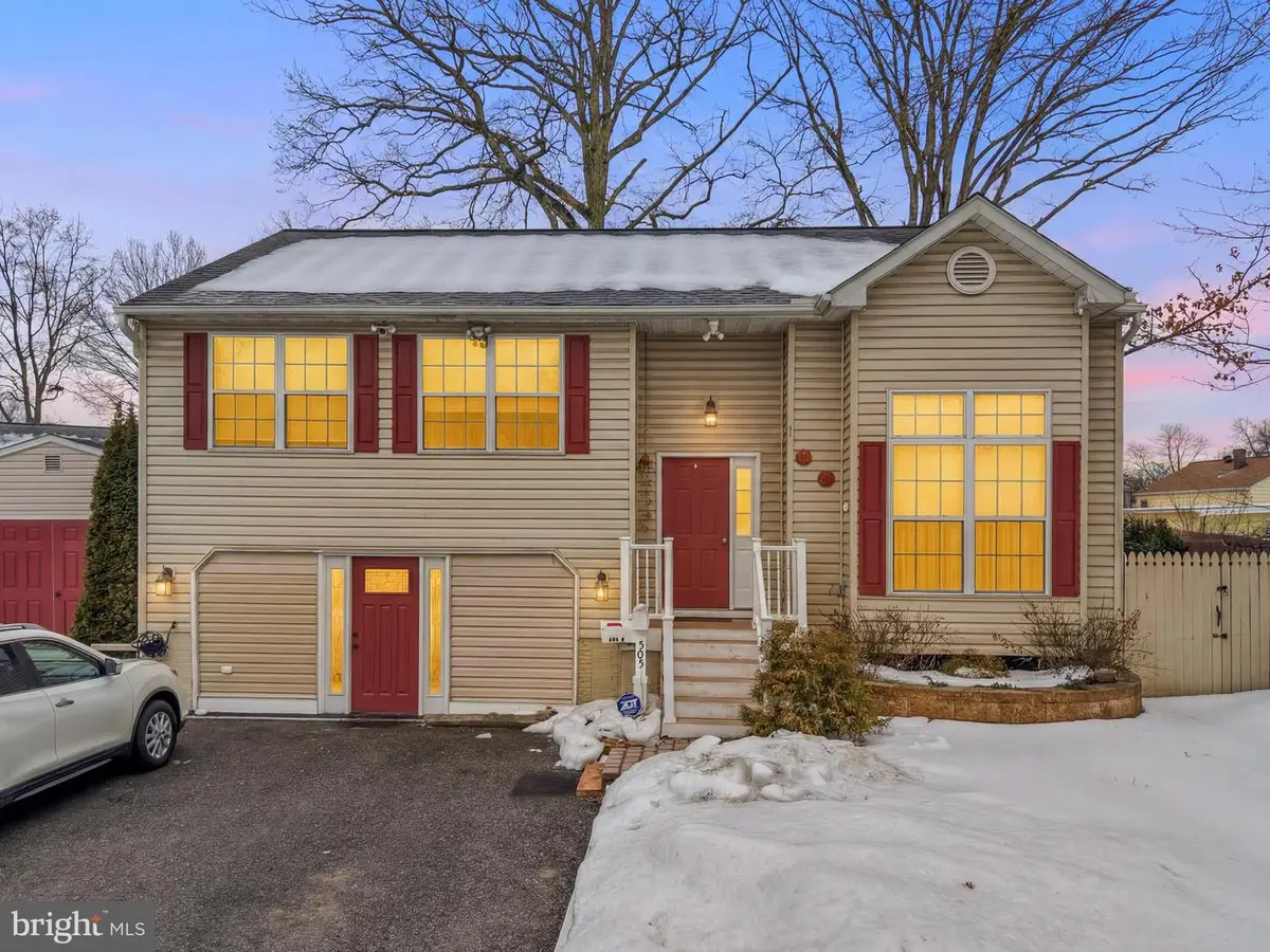 505 Aquahart Rd, Glen Burnie, MD 21061 - #1