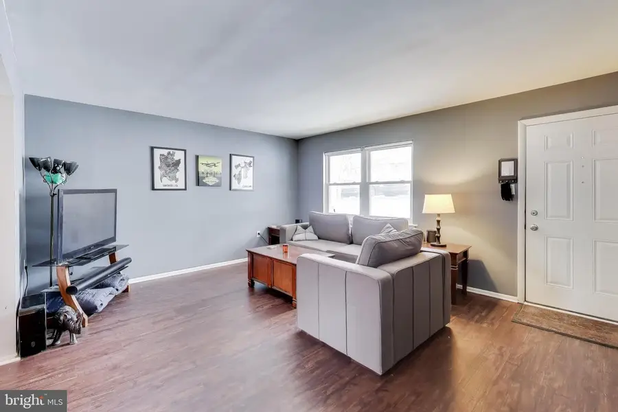 588 Valleywood Rd, Millersville, MD 21108 - #3