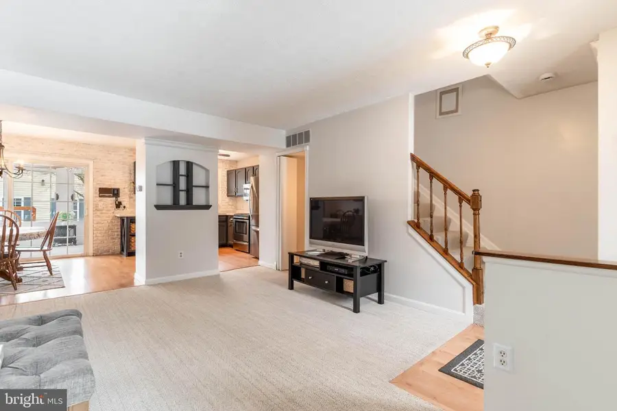 8561 Kim Marie Ct, Pasadena, MD 21122 - #3