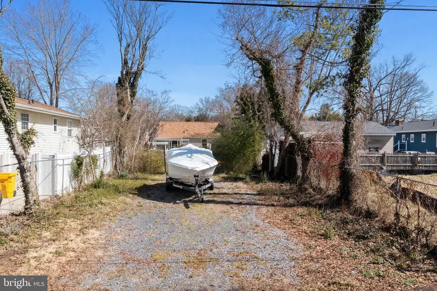 1505 Grange Rd, Edgewater, MD 21037 - #2