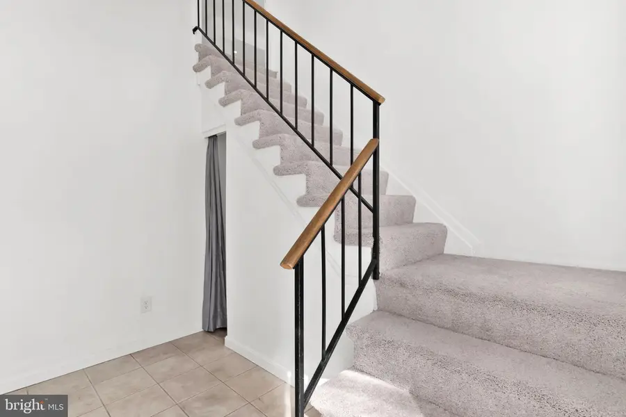 2059 Happy Ln #e, Crofton, MD 21114 - #3