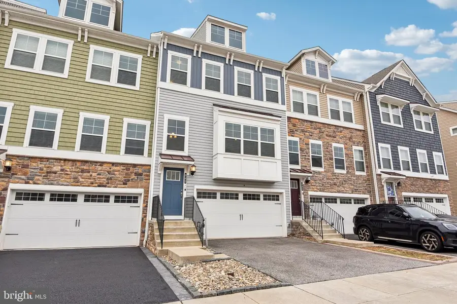 945 Thurston Ln, Glen Burnie, MD 21060 - #3