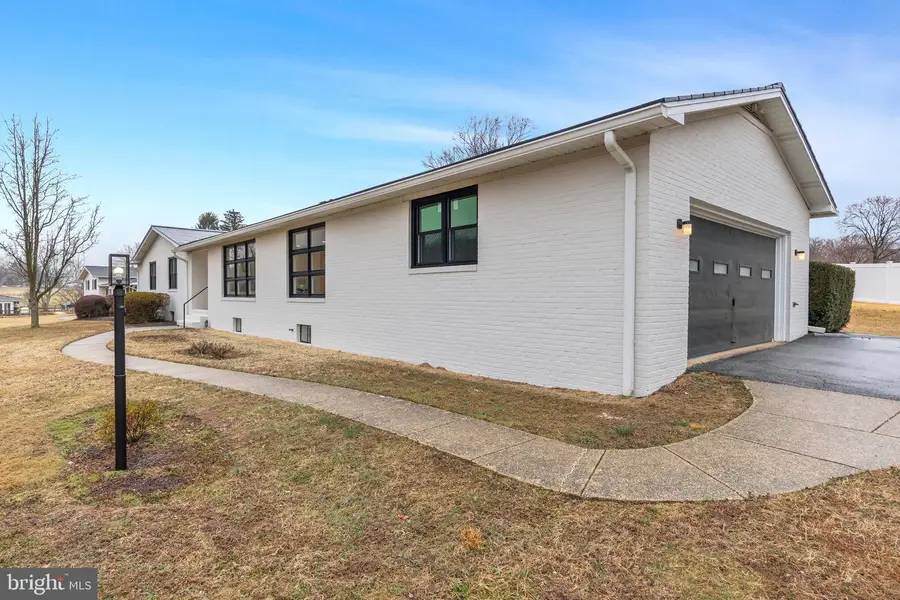 1775 Baldwin Dr, Millersville, MD 21108 - #3