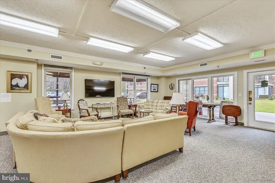 604 Mckinsey Park Dr #202, Severna Park, MD 21146 - #3