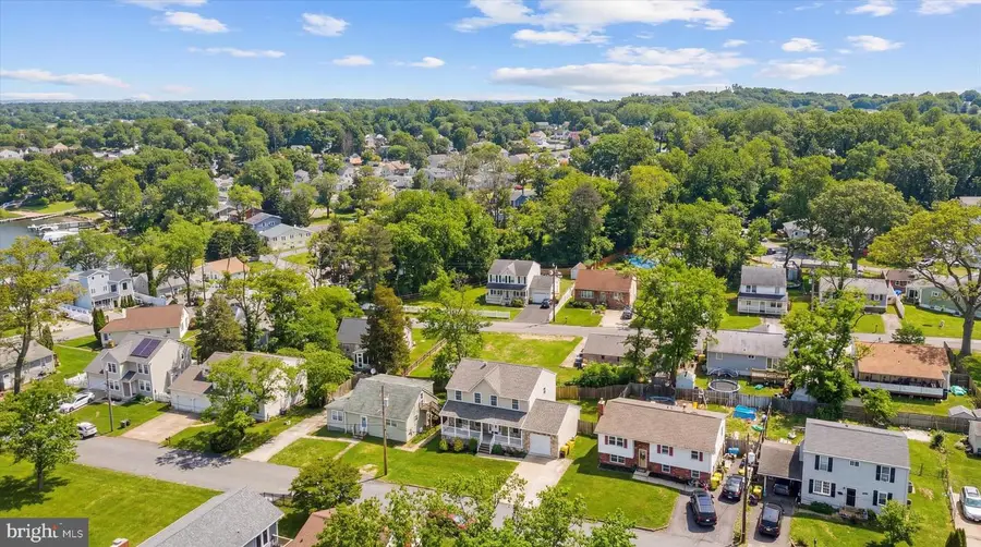 7665 Cedar Dr, Pasadena, MD 21122 - #2