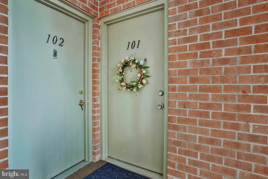 6803 White Water Way #101, Glen Burnie, MD 21060 - #2