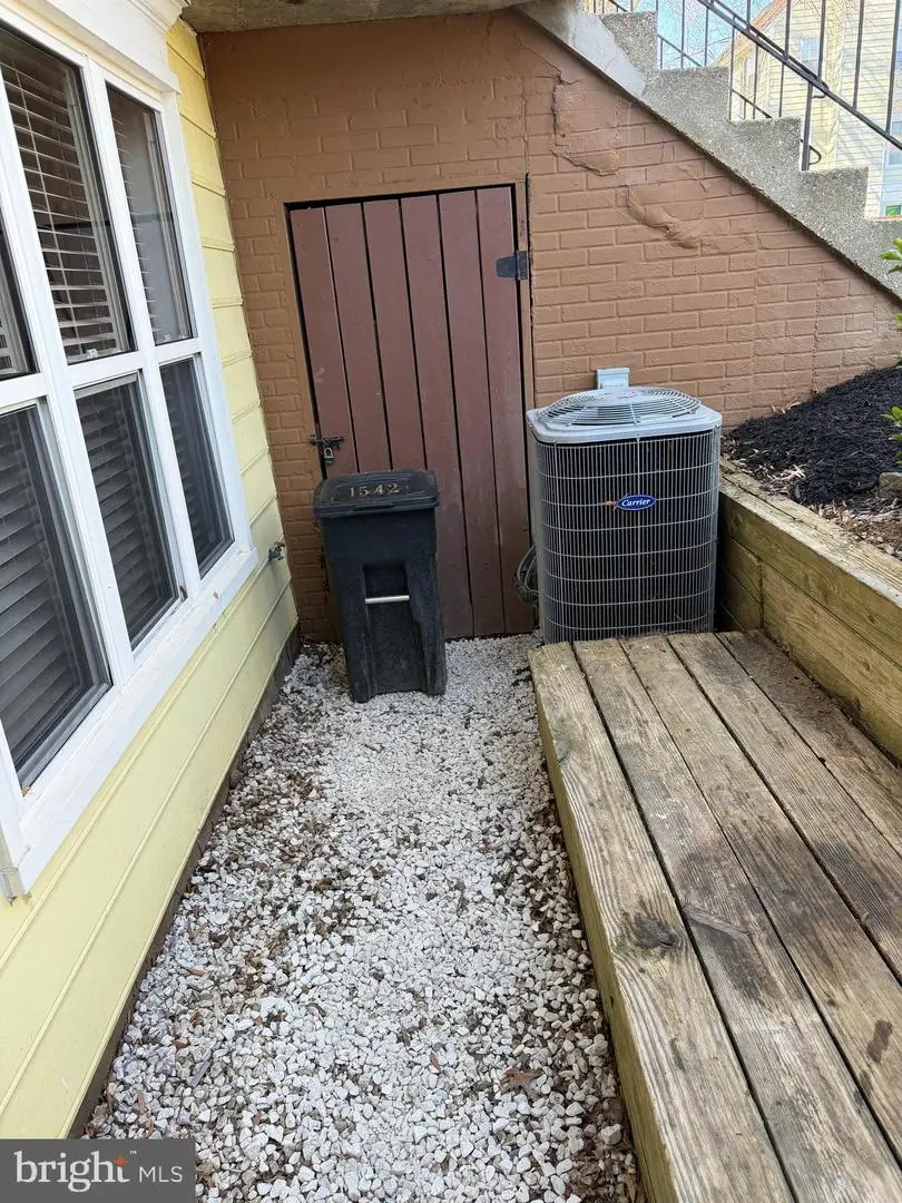 1542 Lowell Ct, Crofton, MD 21114 - #2