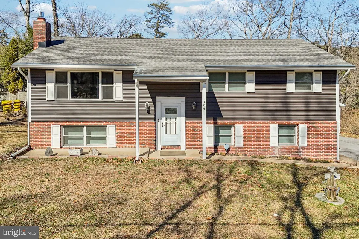 306 Christy Rd, Pasadena, MD 21122 - #1