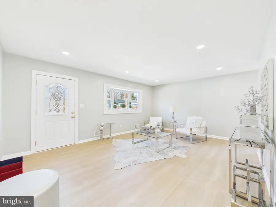 403 Arbor Dr, Glen Burnie, MD 21061 - #3