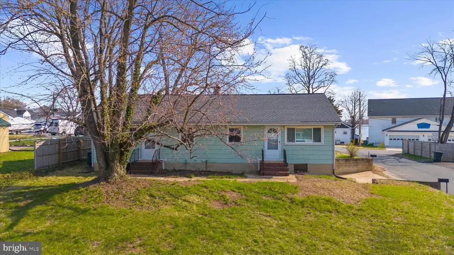 8229 Fort Smallwood Rd, Baltimore, MD 21226 - #2