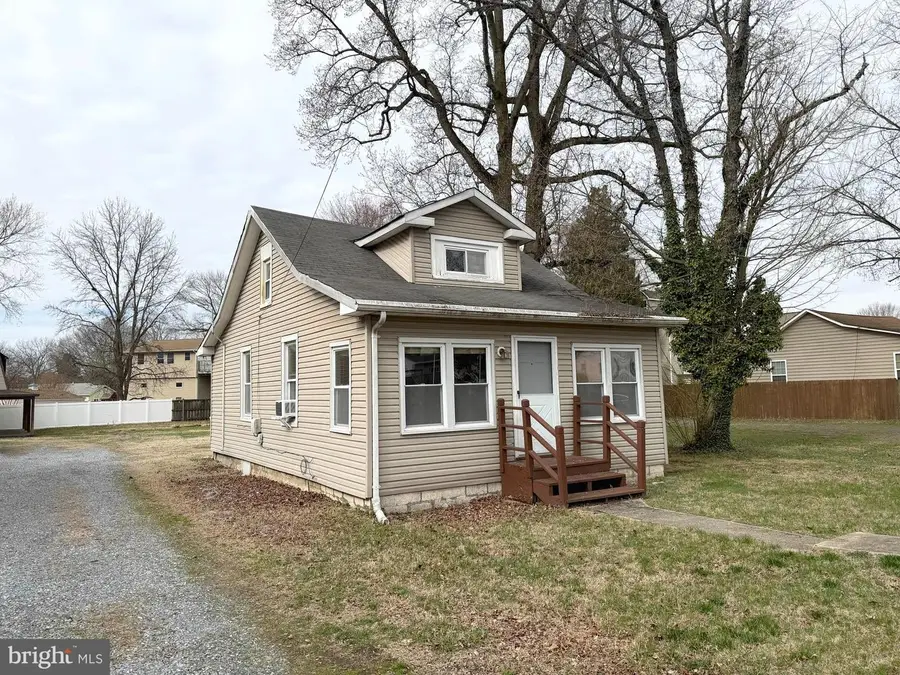 8224 Fort Smallwood Rd, Baltimore, MD 21226 - #2