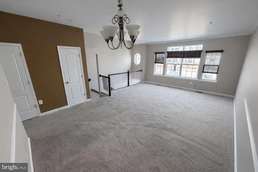 841 Oriole Ave, Glen Burnie, MD 21060 - #2