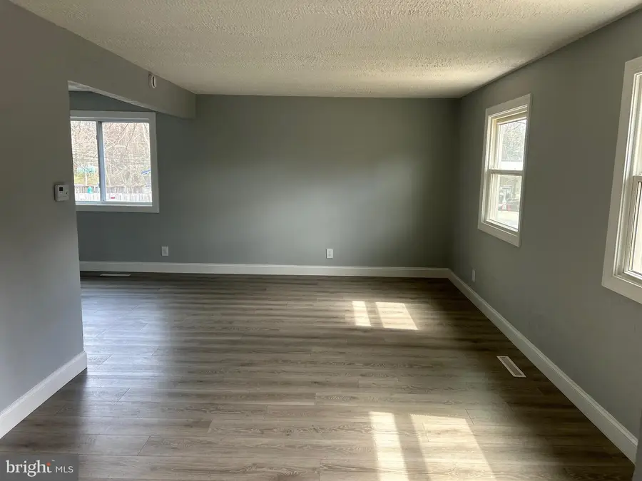 212 Sycamore Rd, Baltimore, MD 21226 - #2