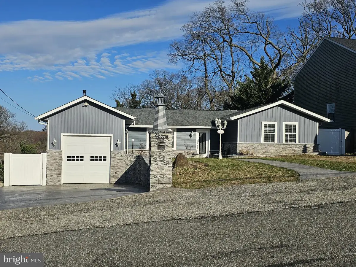 7719 Suitt Dr, Pasadena, MD 21122 - #1