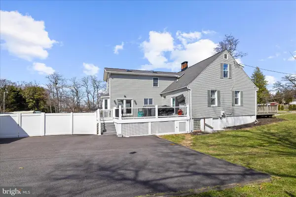 1217 Valley Rd, PASADENA, MD 21122