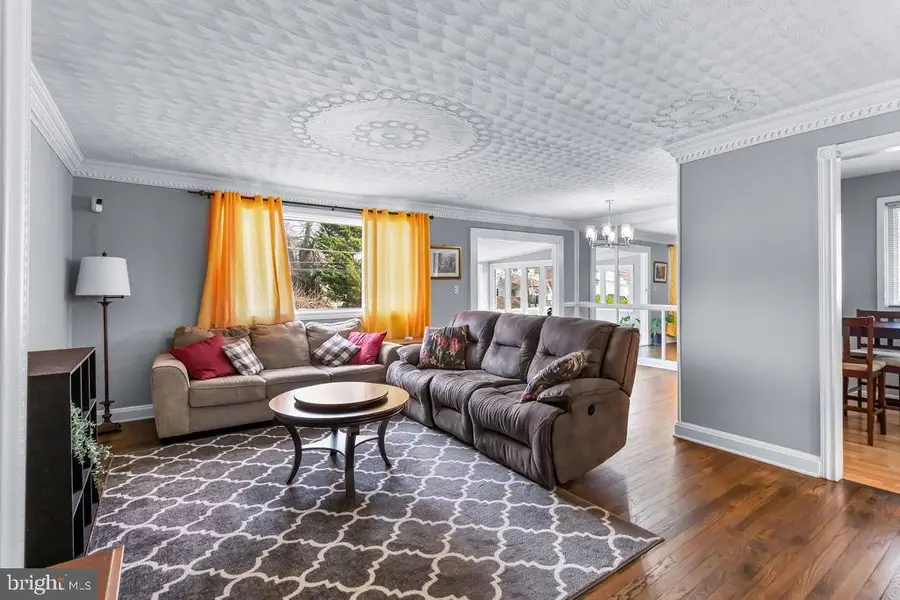 7951 Queens Rd, Glen Burnie, MD 21061 - #2