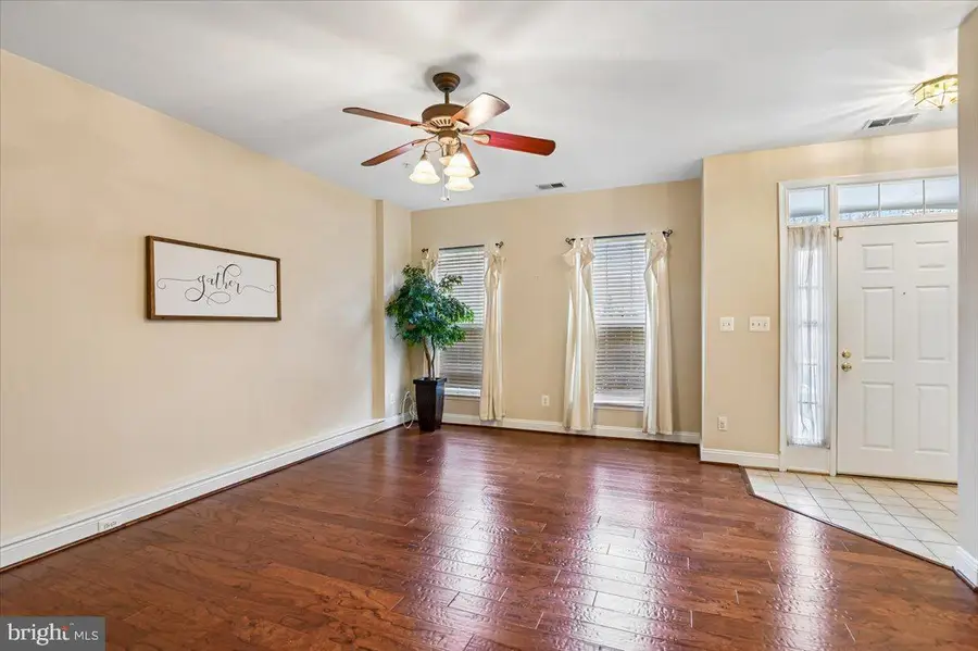 807 Oyster Ct, Odenton, MD 21113 - #2