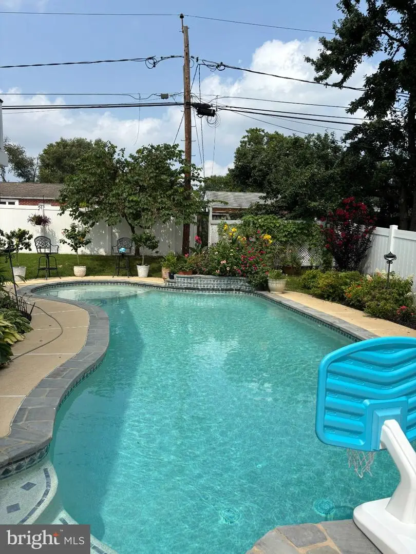 1318 Meadowvale Rd, Glen Burnie, MD 21060 - #3