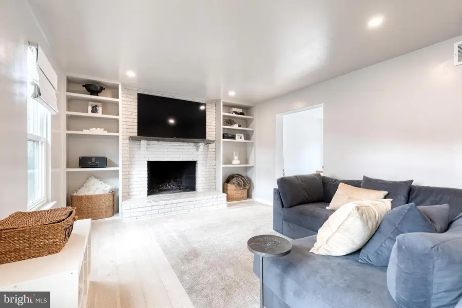 353 S Riverside Dr, Crownsville, MD 21032 - #3