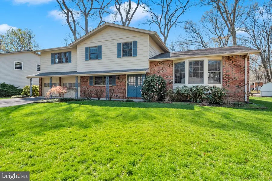 179 Grosvenor Ln, Severna Park, MD 21146 - #3