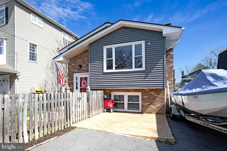 1615 Ruxton Rd, Edgewater, MD 21037 - #2