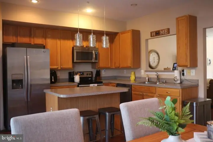 68 Harbour Heights Dr, Annapolis, MD 21401 - #2