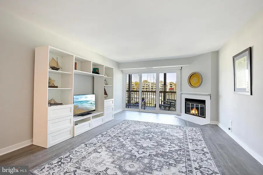 7042 Harbour Village Ct #102, Annapolis, MD 21403 - #2