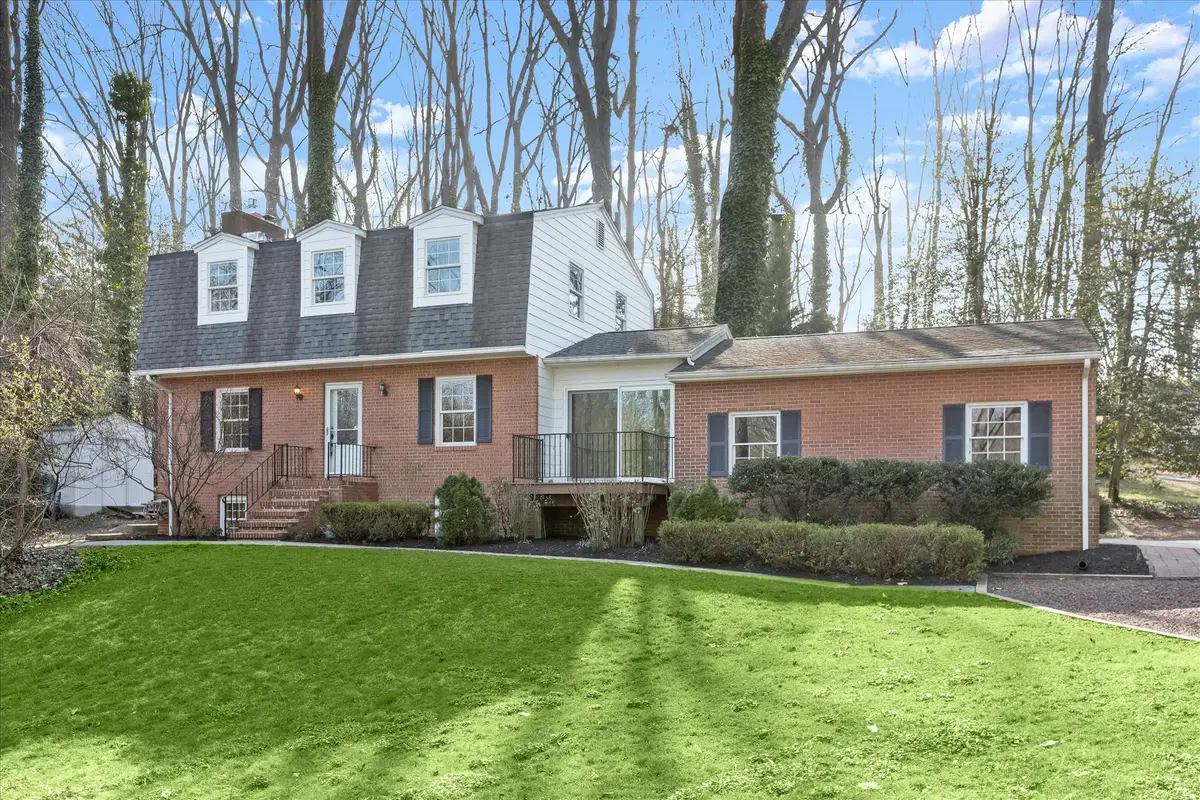 326 Edgewater Rd, Pasadena, MD 21122 - #1