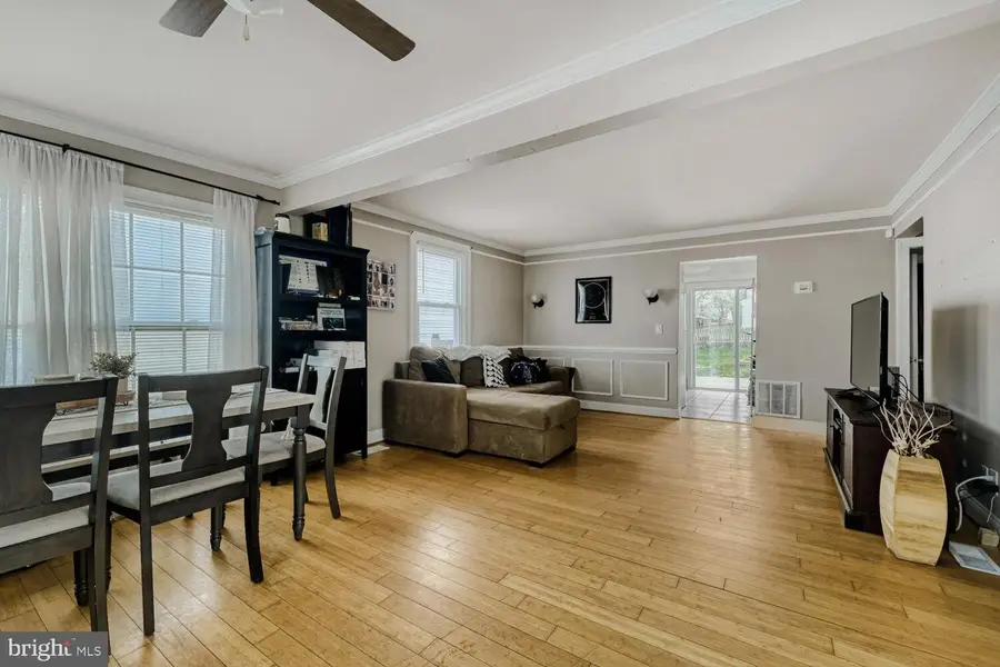 211 Lake Rd, Pasadena, MD 21122 - #3