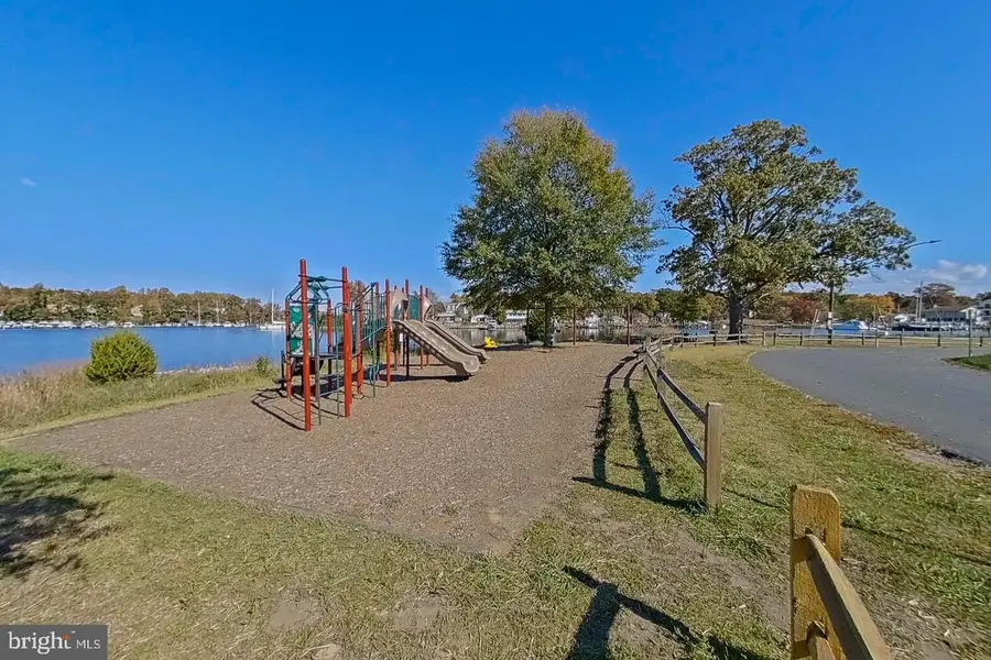 1634 Elkridge Dr, Edgewater, MD 21037 - #3