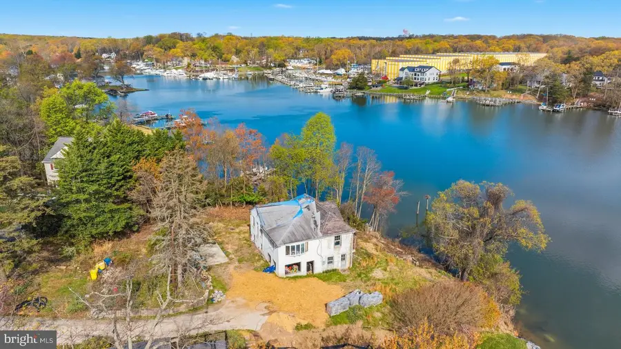 8046 Forest Glen Dr, Pasadena, MD 21122 - #2