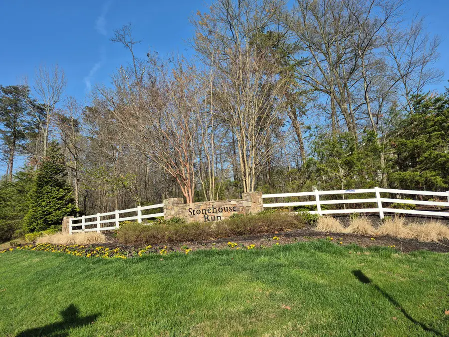 7525 Stonehouse Run Dr, Glen Burnie, MD 21060 - #2