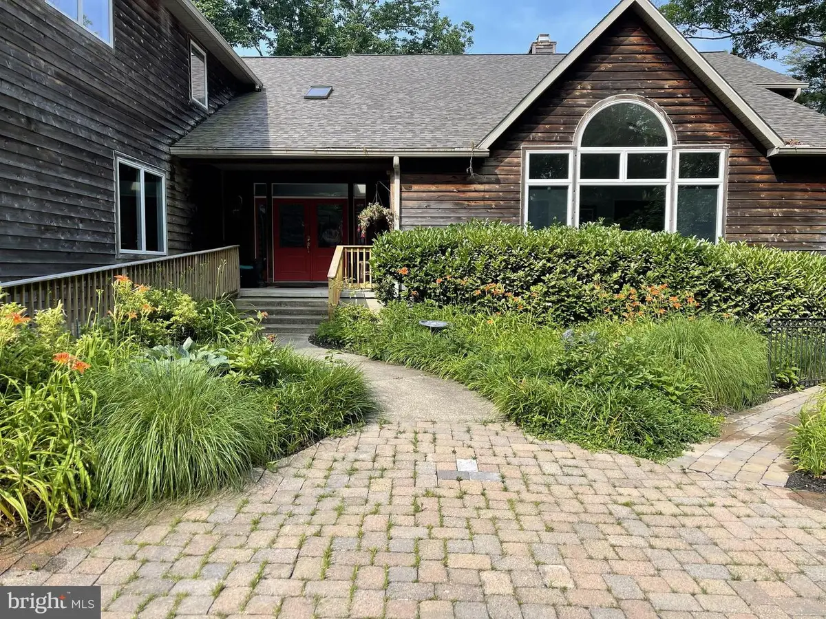 126 Gilbert Ct, Edgewater, MD 21037 - #1