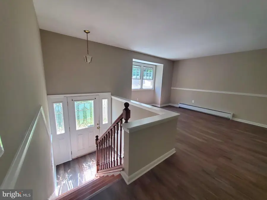 1122 Crestview Dr, Annapolis, MD 21409 - #2