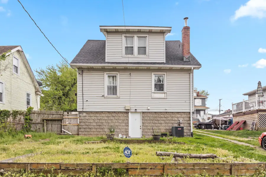 130 W Edgevale Rd, Baltimore, MD 21225 - #3