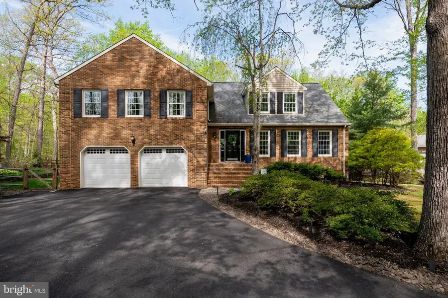 305 Charles Hall Dr, Millersville, MD 21108 - #2