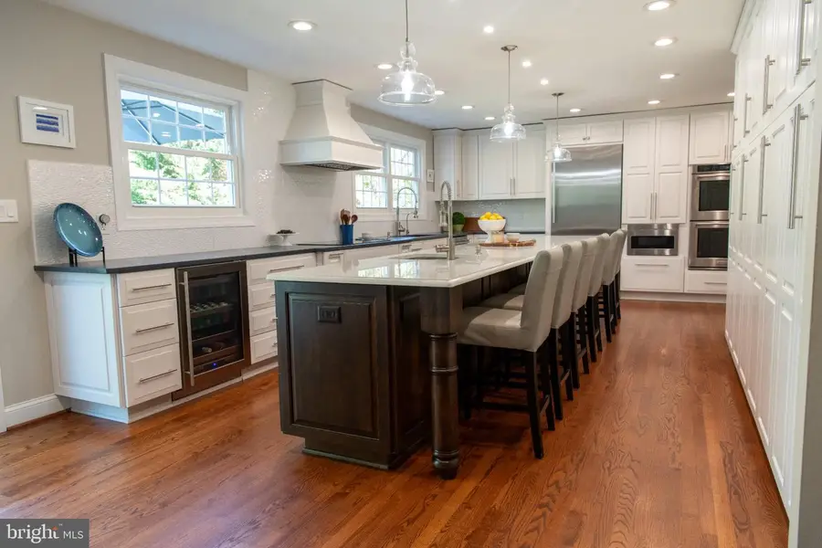 305 Charles Hall Dr, Millersville, MD 21108 - #3