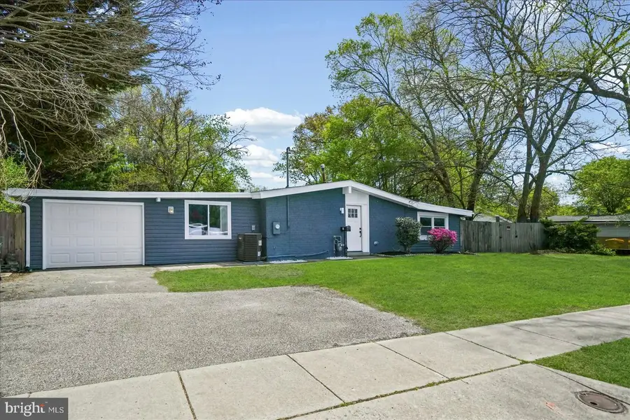 214 Saint James Dr, Glen Burnie, MD 21061 - #2