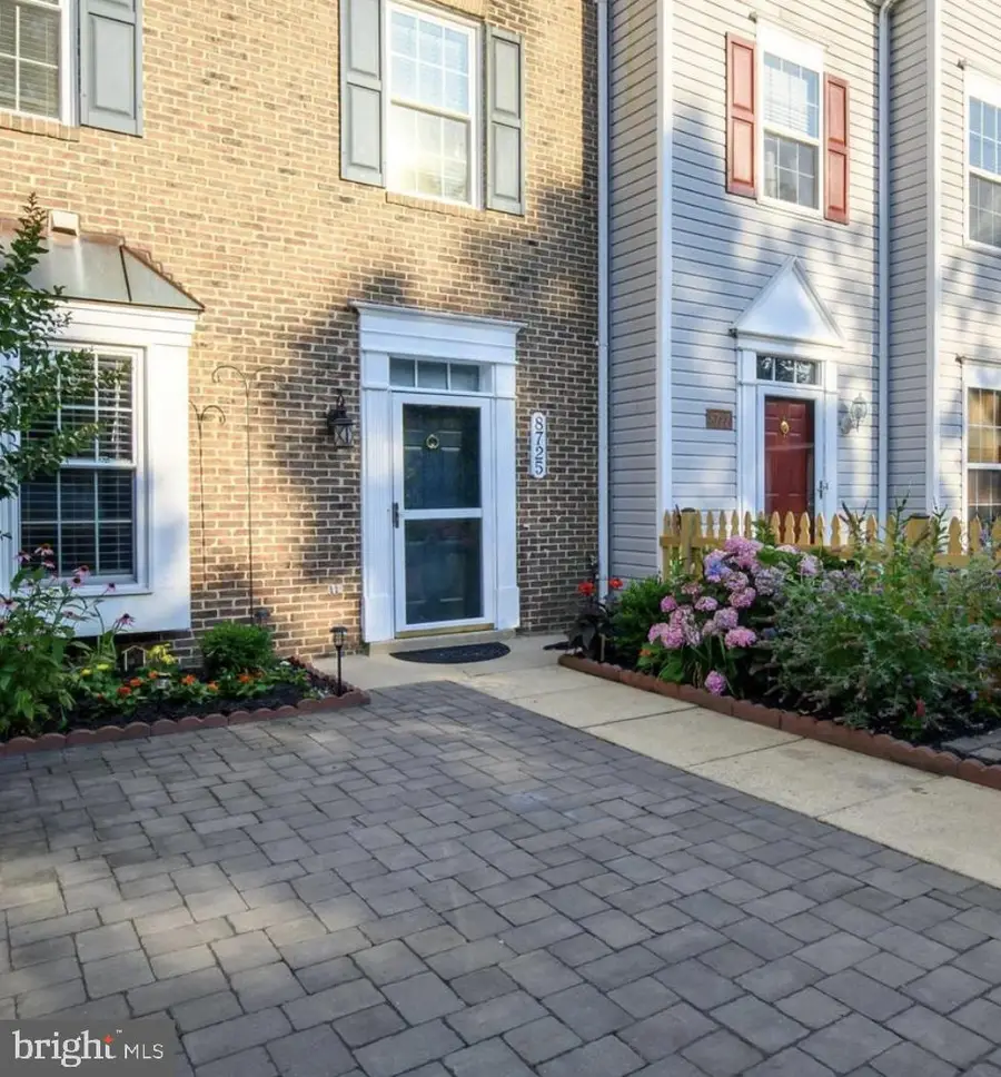 8725 Spring Brook Way, Odenton, MD 21113 - #2