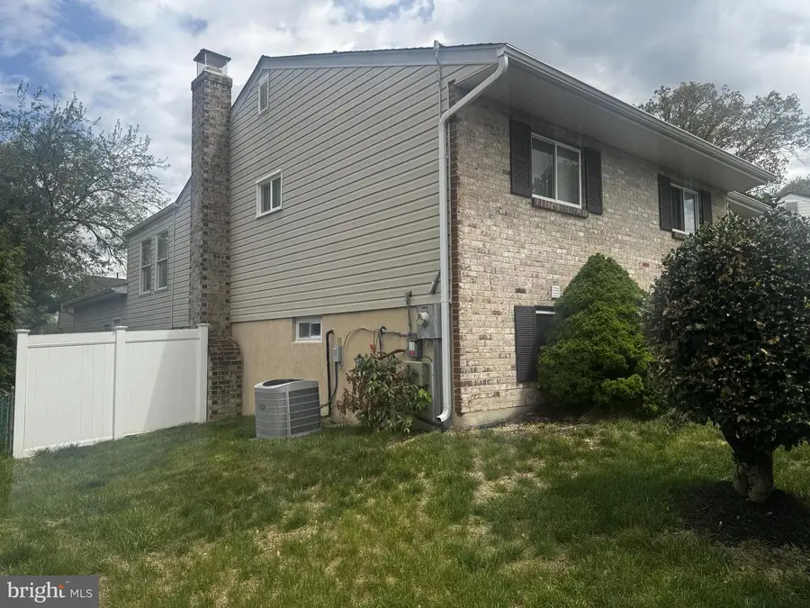 306 Shetlands Ln, Glen Burnie, MD 21061 - #2