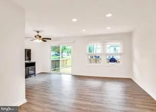 2092 Lake Grove Ln, Crofton, MD 21114 - #2