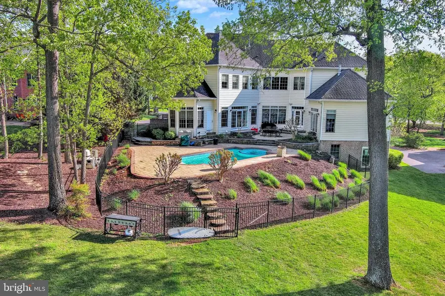 7671 Colonial Beach Rd, Pasadena, MD 21122 - #2