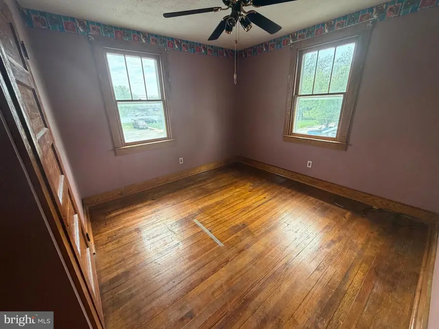 636 Holy Cross Rd, Baltimore, MD 21225 - #2